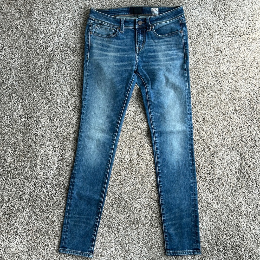 BUCKLE BLACK Fit No. 53 Candiani Skinny Jeans 28 x 32